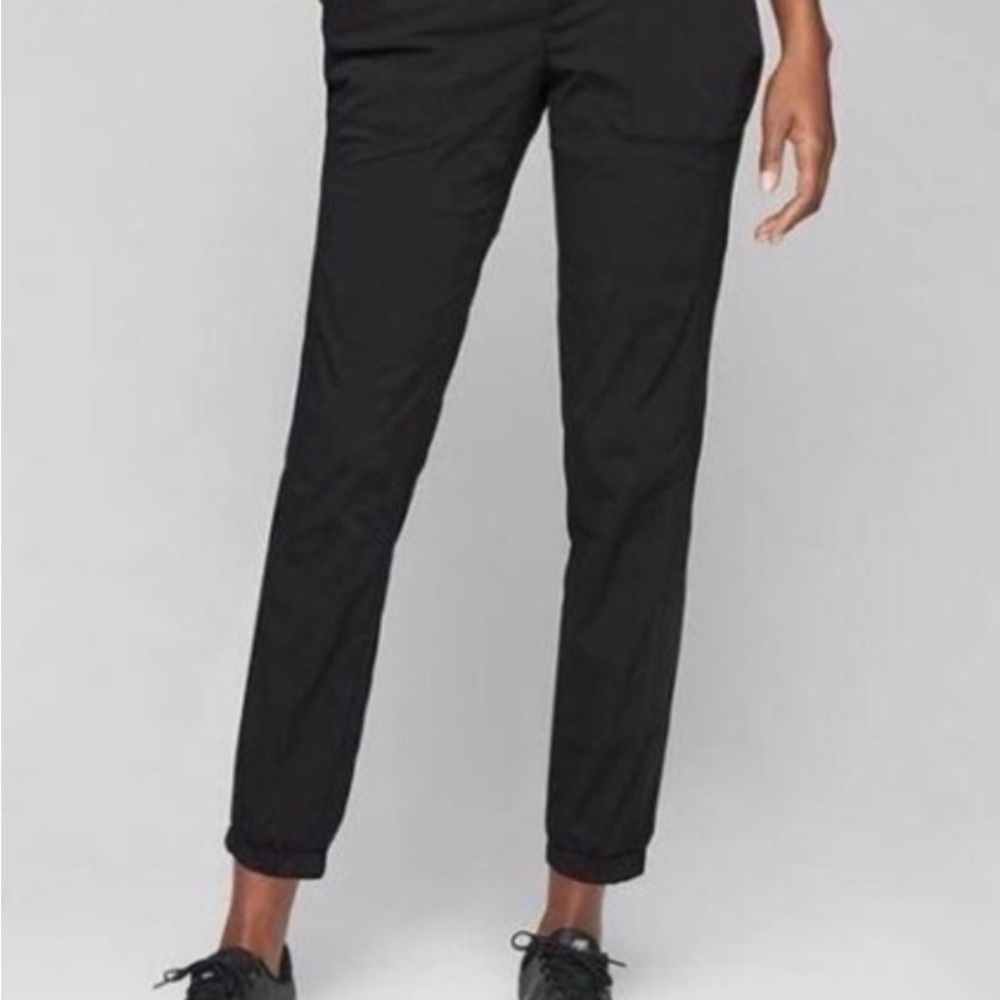 Athleta Trekkie Jogger 2.0 Size 6 in Black {KC}